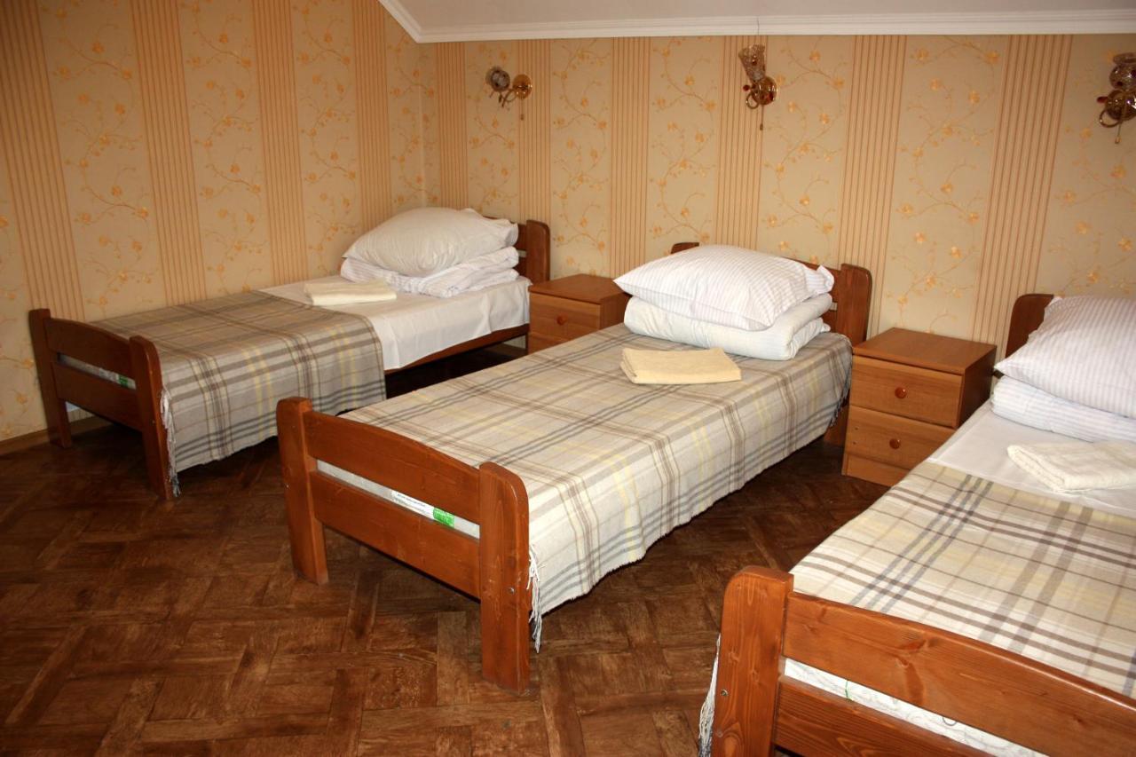 Inn Khlibodarskiy Khlibodarske Exterior photo
